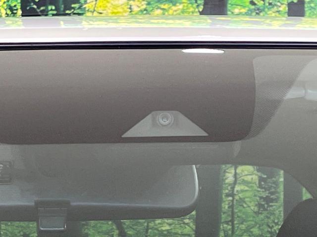 ノート ｅ－パワー　Ｘ　バックカメラ　ＳＤナビ　衝突軽減　車線逸脱　禁煙車　ＥＴＣ　ＬＥＤヘッド　オートライト　オートエアコン　Ｂｌｕｅｔｏｏｔｈ　ＤＶＤ／ＣＤ再生　スマートキー　電動格納ドアミラー　アイドリングストップ（3枚目）