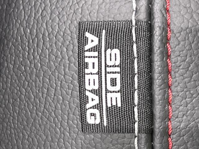 Ｎ－ＯＮＥ ＲＳ　ターボ　純正ＳＤナビ　バックカメラ　衝突被害軽減システム　禁煙車　ハーフレザーシート　ＬＥＤヘッド　ビルトインＥＴＣ　クルコン　純正１５インチアルミ　オートハイビーム　オートライト　オートエアコン（47枚目）