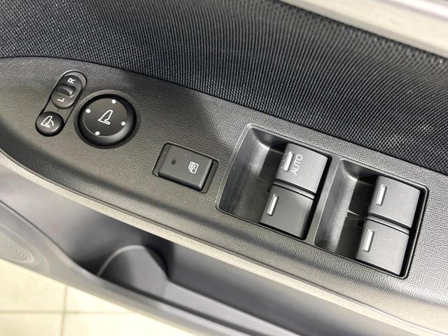 Ｎ－ＯＮＥ ＲＳ　ターボ　純正ＳＤナビ　バックカメラ　衝突被害軽減システム　禁煙車　ハーフレザーシート　ＬＥＤヘッド　ビルトインＥＴＣ　クルコン　純正１５インチアルミ　オートハイビーム　オートライト　オートエアコン（61枚目）