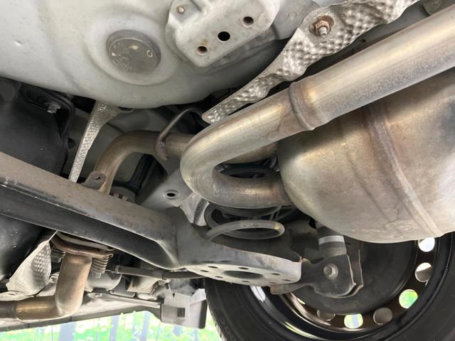 アクア Ｇ　バックカメラ　純正ＳＤナビ　クルーズコントロール　ＥＴＣ　Ｂｌｕｅｔｏｏｔｈ　フルセグ　ＤＶＤ／ＣＤ再生　オートライト　オートエアコン　アイドリングストップ　電動格納ドアミラー　スマートキー（22枚目）