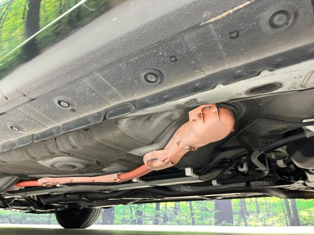 アクア Ｇ　バックカメラ　純正ＳＤナビ　クルーズコントロール　ＥＴＣ　Ｂｌｕｅｔｏｏｔｈ　フルセグ　ＤＶＤ／ＣＤ再生　オートライト　オートエアコン　アイドリングストップ　電動格納ドアミラー　スマートキー（23枚目）