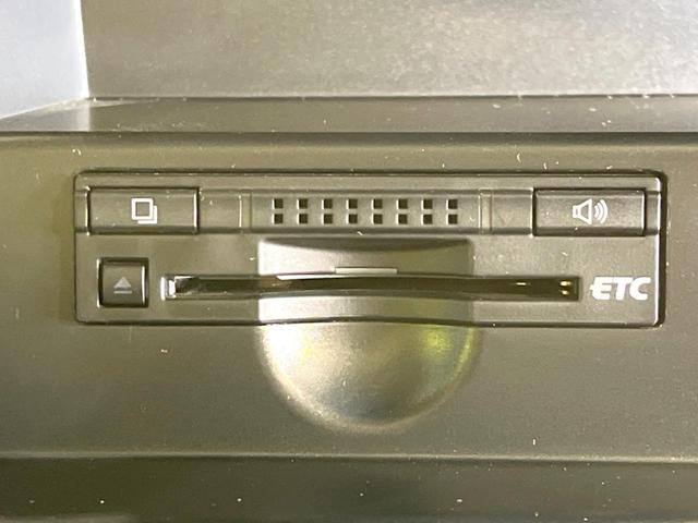 【ＥＴＣ】高速道路の料金所をストレスなく通過！話題のスポットやサービスエリアに多い「スマートＩＣ」利用時は必須のアイテムです。当店でセットアップを実施、ご納車当日からすぐにご利用いただけます！