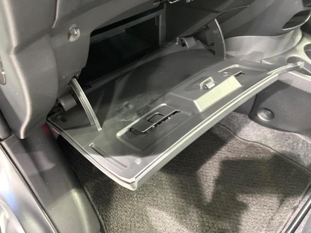 ノート Ｘ　ＦＯＵＲ　スマートセーフティエディション　４ＷＤ　純正ＳＤナビ　全周囲カメラ　衝突被害軽減システム　禁煙車　ドラレコ　コーナーセンサー　スマートキー　ＬＥＤヘッド　ＥＴＣ　純正１５インチアルミ　車線逸脱警報　オートライト　オートエアコン（54枚目）