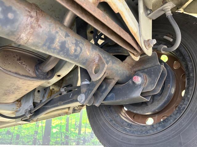 eKワゴン ジョイフィールド 4WD 禁煙車 CD FMラジオ プライバシーガラス 電動格納ミラー ドアバイザー 盗難防止措置 衝突安全ボディ(21枚目)