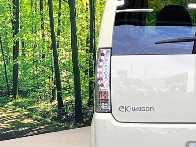 eKワゴン ジョイフィールド 4WD 禁煙車 CD FMラジオ プライバシーガラス 電動格納ミラー ドアバイザー 盗難防止措置 衝突安全ボディ(27枚目)