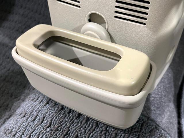 eKワゴン ジョイフィールド 4WD 禁煙車 CD FMラジオ プライバシーガラス 電動格納ミラー ドアバイザー 盗難防止措置 衝突安全ボディ(47枚目)