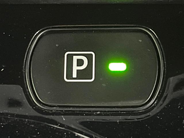 ノア ハイブリッドＳｉ　ダブルバイビーＩＩＩ　両側電動ドア　純正１０型ナビ　後席モニター　バックカメラ　衝突被害軽減システム　禁煙車　ハーフレザーシート　ドラレコ　コーナーセンサー　ＬＥＤヘッド　ビルトインＥＴＣ　クルコン　純正１６インチアルミ（59枚目）