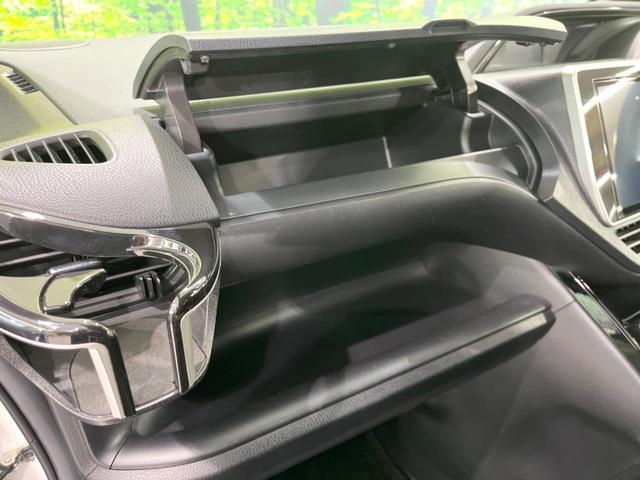 ノア ハイブリッドＳｉ　ダブルバイビーＩＩＩ　両側電動ドア　純正１０型ナビ　後席モニター　バックカメラ　衝突被害軽減システム　禁煙車　ハーフレザーシート　ドラレコ　コーナーセンサー　ＬＥＤヘッド　ビルトインＥＴＣ　クルコン　純正１６インチアルミ（65枚目）