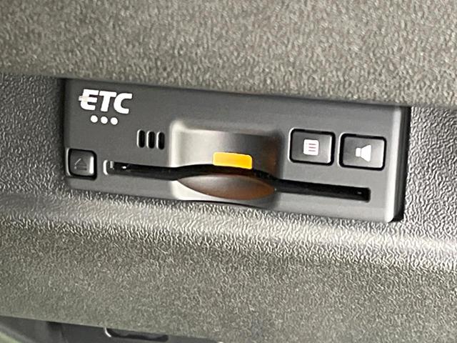 ジムニー ＸＣ　４ＷＤ　ディスプレイオーディオ　バックカメラ　衝突被害軽減システム　禁煙車　ＬＥＤヘッド　ビルトインＥＴＣ　クルコン　純正１６インチアルミ　オートハイビーム　車線逸脱警報　オートライト　オートエアコン（6枚目）