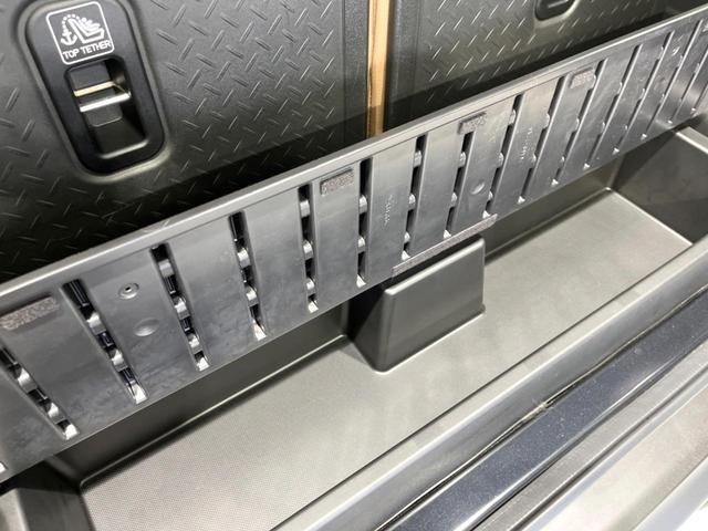 ジムニー ＸＣ　４ＷＤ　ディスプレイオーディオ　バックカメラ　衝突被害軽減システム　禁煙車　ＬＥＤヘッド　ビルトインＥＴＣ　クルコン　純正１６インチアルミ　オートハイビーム　車線逸脱警報　オートライト　オートエアコン（29枚目）