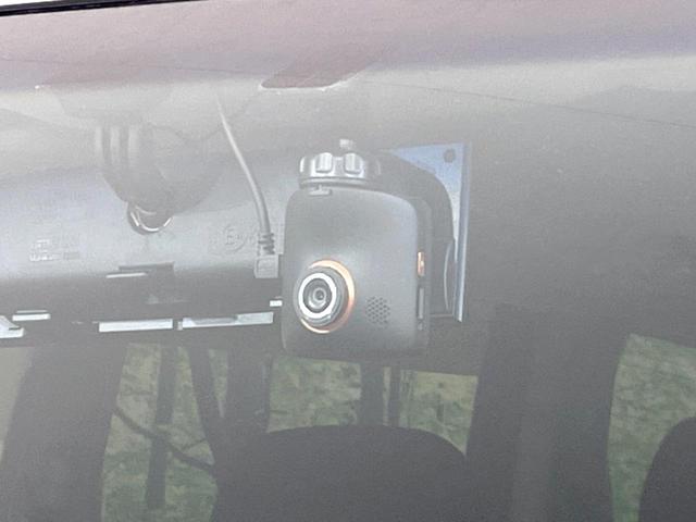 デリカD:5 D パワーパッケージ 4WD ディーゼル(軽油) 両側電動ドア SDナビ バックカメラ 禁煙車 ドラレコ スマートキー HIDヘッド ビルトインETC クルコン 純正18インチアルミ オートライト オートエアコン(58枚目)