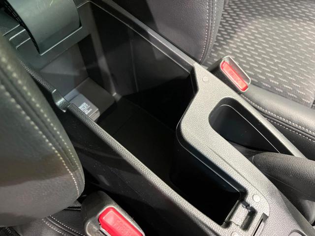 フィットハイブリッド Lパッケージ 4WD 純正SDナビ バックカメラ 禁煙車 ハーフレザーシート ドラレコ スマートキー LEDヘッド ビルトインETC クルコン 純正15インチアルミ オートライト オートエアコン(38枚目)