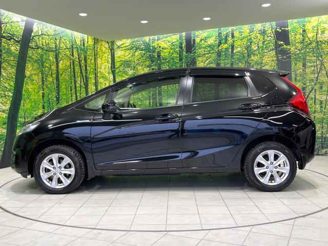 フィットハイブリッド Lパッケージ 4WD 純正SDナビ バックカメラ 禁煙車 ハーフレザーシート ドラレコ スマートキー LEDヘッド ビルトインETC クルコン 純正15インチアルミ オートライト オートエアコン(63枚目)