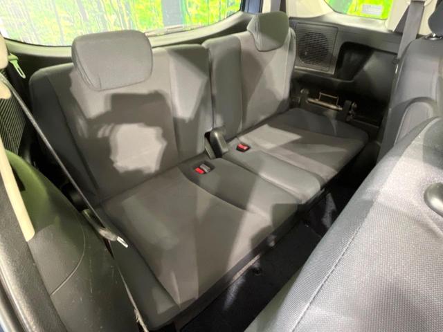 フリード Ｇ　エアロ　ジャストセレクション　電動スライドドア　ディスプレイオーディオ　バックカメラ　禁煙車　ＨＩＤヘッド　ＥＴＣ　オートエアコン　オートライト　Ｂｌｕｅｔｏｏｔｈ接続　ＬＥＤフォグ　電動格納ミラー　盗難防止措置（10枚目）