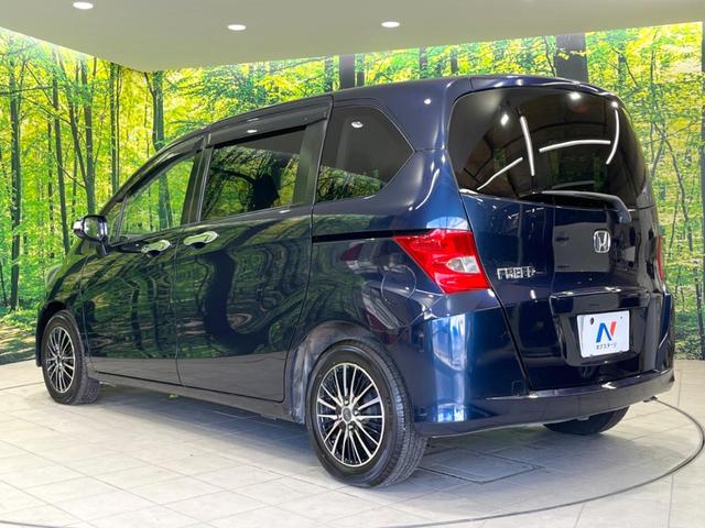 フリード Ｇ　エアロ　ジャストセレクション　電動スライドドア　ディスプレイオーディオ　バックカメラ　禁煙車　ＨＩＤヘッド　ＥＴＣ　オートエアコン　オートライト　Ｂｌｕｅｔｏｏｔｈ接続　ＬＥＤフォグ　電動格納ミラー　盗難防止措置（54枚目）