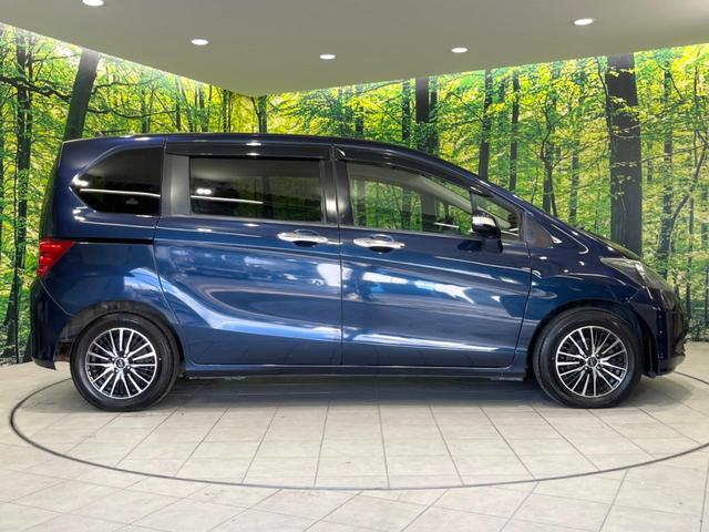 フリード Ｇ　エアロ　ジャストセレクション　電動スライドドア　ディスプレイオーディオ　バックカメラ　禁煙車　ＨＩＤヘッド　ＥＴＣ　オートエアコン　オートライト　Ｂｌｕｅｔｏｏｔｈ接続　ＬＥＤフォグ　電動格納ミラー　盗難防止措置（55枚目）