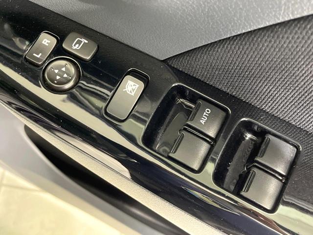 ワゴンRスティングレー T ターボ SDナビ 禁煙車 ドラレコ スマートキー HIDヘッド ETC オートライト オートエアコン CD DVD再生 地デジ パドルシフト 盗難防止装置 プライバシーガラス(62枚目)