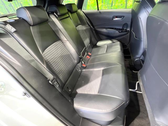 カローラツーリング ハイブリッド　ダブルバイビー　バックカメラ　１００Ｖ電源　衝突被害軽減システム　レーダークルーズ　禁煙車　ハーフレザーシート　ドラレコ　コーナーセンサー　スマートキー　ＬＥＤヘッド　ＥＴＣ２．０　純正１７インチアルミ（9枚目）