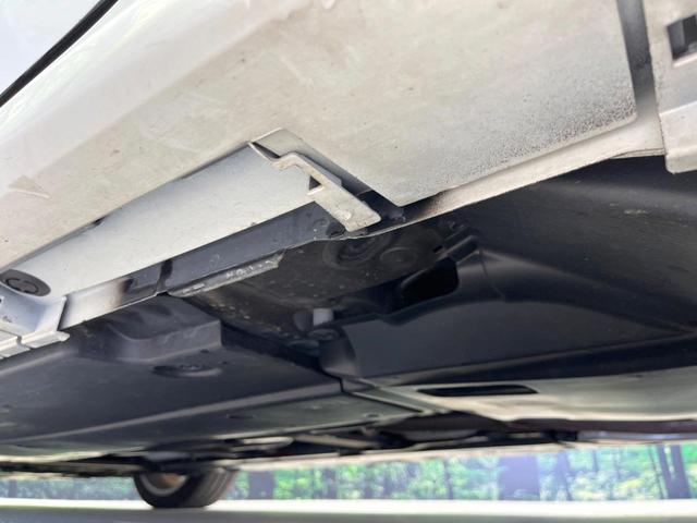 カローラツーリング ハイブリッド　ダブルバイビー　バックカメラ　１００Ｖ電源　衝突被害軽減システム　レーダークルーズ　禁煙車　ハーフレザーシート　ドラレコ　コーナーセンサー　スマートキー　ＬＥＤヘッド　ＥＴＣ２．０　純正１７インチアルミ（22枚目）