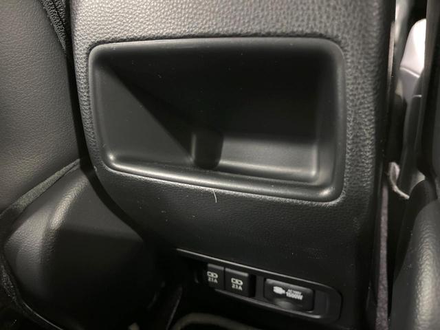 カローラツーリング ハイブリッド　ダブルバイビー　バックカメラ　１００Ｖ電源　衝突被害軽減システム　レーダークルーズ　禁煙車　ハーフレザーシート　ドラレコ　コーナーセンサー　スマートキー　ＬＥＤヘッド　ＥＴＣ２．０　純正１７インチアルミ（61枚目）