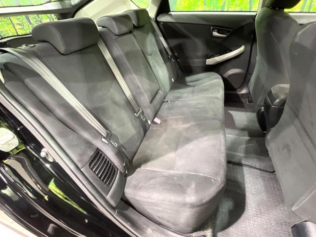プリウス S HDDナビ バックカメラ 禁煙車 スマートキー HIDヘッド ビルトインETC オートライト オートエアコン CD DVD再生 15インチアルミ 盗難防止装置 プライバシーガラス(9枚目)