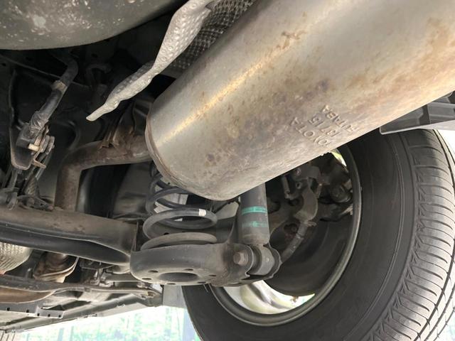 プリウス S HDDナビ バックカメラ 禁煙車 スマートキー HIDヘッド ビルトインETC オートライト オートエアコン CD DVD再生 15インチアルミ 盗難防止装置 プライバシーガラス(21枚目)