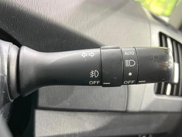 プリウス S HDDナビ バックカメラ 禁煙車 スマートキー HIDヘッド ビルトインETC オートライト オートエアコン CD DVD再生 15インチアルミ 盗難防止装置 プライバシーガラス(43枚目)