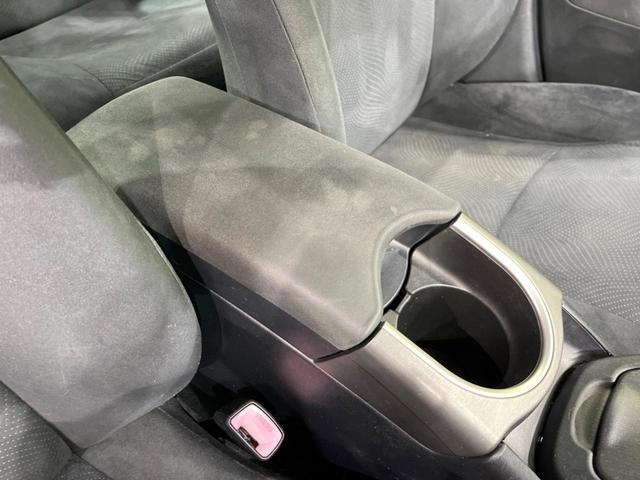 プリウス S HDDナビ バックカメラ 禁煙車 スマートキー HIDヘッド ビルトインETC オートライト オートエアコン CD DVD再生 15インチアルミ 盗難防止装置 プライバシーガラス(54枚目)