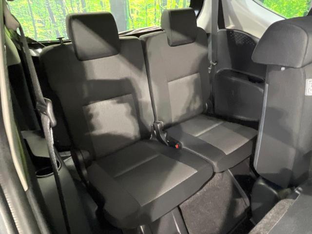 シエンタ ハイブリッドG 両側電動ドア 純正SDナビ 全周囲カメラ 衝突被害軽減システム 禁煙車 ドラレコ コーナーセンサー スマートキー LEDヘッド ビルトインETC クルコン オートハイビーム 車線逸脱警報(10枚目)