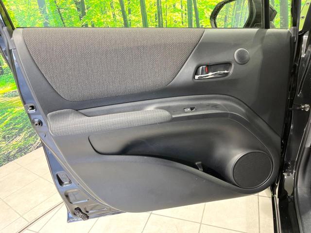 シエンタ ハイブリッドG 両側電動ドア 純正SDナビ 全周囲カメラ 衝突被害軽減システム 禁煙車 ドラレコ コーナーセンサー スマートキー LEDヘッド ビルトインETC クルコン オートハイビーム 車線逸脱警報(26枚目)