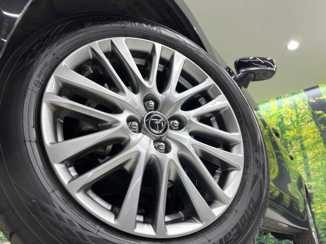 【純正１６インチアルミホイール】外観にマッチした純正アルミホイールを装着しております。各種社外アルミホイールや、スタッドレスタイヤも取扱いしております。是非ご相談ください♪