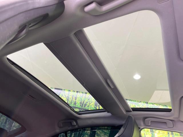 プリウス Z ガラスルーフ 全周囲カメラ 100V電源 12.3型ディスプレイオーディオ 衝突被害軽減システム レーダークルーズ 禁煙車 電動リアゲート ハーフレザーシート 前席シートエアコン パワーシート(3枚目)