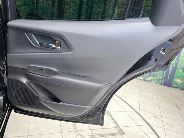 プリウス Z ガラスルーフ 全周囲カメラ 100V電源 12.3型ディスプレイオーディオ 衝突被害軽減システム レーダークルーズ 禁煙車 電動リアゲート ハーフレザーシート 前席シートエアコン パワーシート(35枚目)