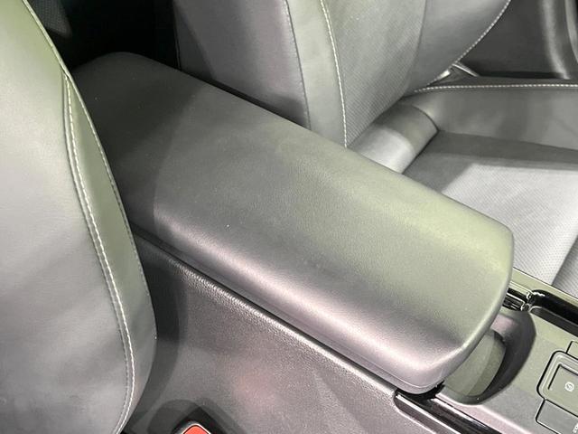 プリウス Z ガラスルーフ 全周囲カメラ 100V電源 12.3型ディスプレイオーディオ 衝突被害軽減システム レーダークルーズ 禁煙車 電動リアゲート ハーフレザーシート 前席シートエアコン パワーシート(41枚目)