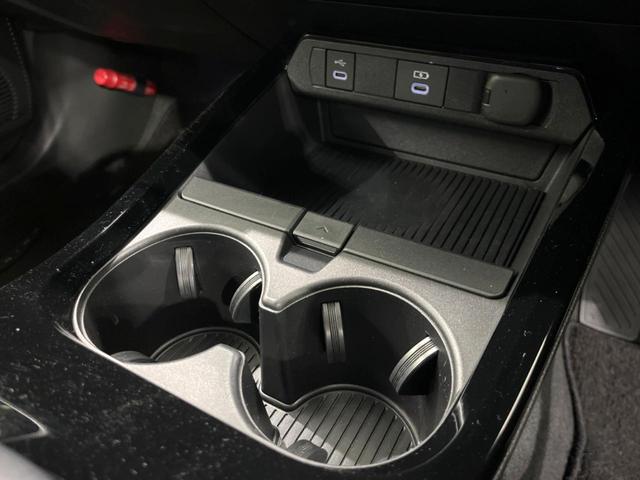 プリウス Z ガラスルーフ 全周囲カメラ 100V電源 12.3型ディスプレイオーディオ 衝突被害軽減システム レーダークルーズ 禁煙車 電動リアゲート ハーフレザーシート 前席シートエアコン パワーシート(59枚目)