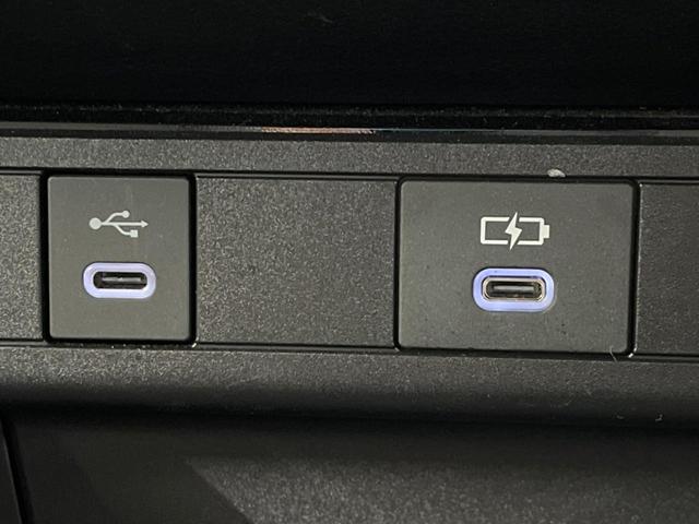 プリウス Z ガラスルーフ 全周囲カメラ 100V電源 12.3型ディスプレイオーディオ 衝突被害軽減システム レーダークルーズ 禁煙車 電動リアゲート ハーフレザーシート 前席シートエアコン パワーシート(61枚目)