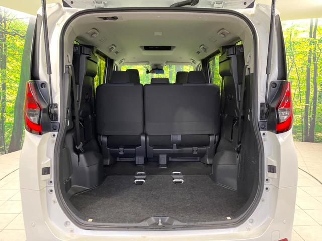 ���i�̂���������ʋ΁A���}���ɏ\���ȉ׎��X�y�[�X���m�ۂ��Ă���܂��B�Z�J���h�V�[�g��|���ƁA�傫�ȉו��̐ύڂ��\�ł���