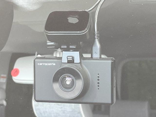 ムーヴキャンバス ストライプスＧターボ　４ＷＤ　両側電動ドア　ディスプレイオーディ　全周囲カメラ　衝突被害軽減システム　レーダークルーズ　禁煙車　ドラレコ　コーナーセンサー　ＬＥＤヘッド　ＥＴＣ　オートハイビーム　車線逸脱警報　オートライト（6枚目）