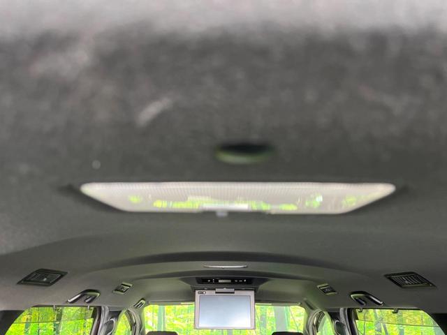 ノア Ｓｉ　両側電動ドア　純正９型ナビ　後席モニター　バックカメラ　衝突被害軽減システム　禁煙車　ドラレコ　スマートキー　ＬＥＤヘッド　ナビ連動ＥＴＣ　クルコン　純正１６インチアルミ　オートハイビーム（29枚目）