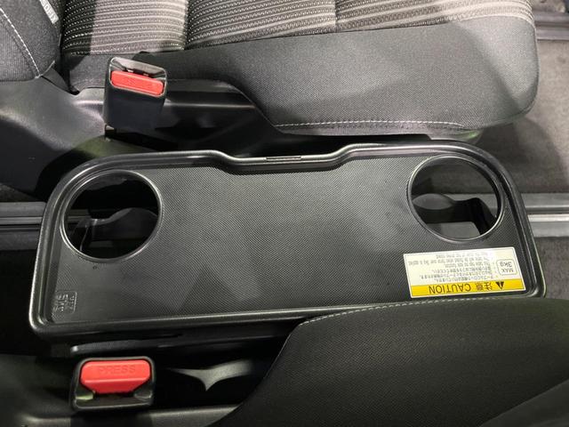 ノア Ｓｉ　両側電動ドア　純正９型ナビ　後席モニター　バックカメラ　衝突被害軽減システム　禁煙車　ドラレコ　スマートキー　ＬＥＤヘッド　ナビ連動ＥＴＣ　クルコン　純正１６インチアルミ　オートハイビーム（38枚目）