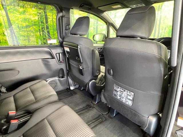 ノア Ｓｉ　両側電動ドア　純正９型ナビ　後席モニター　バックカメラ　衝突被害軽減システム　禁煙車　ドラレコ　スマートキー　ＬＥＤヘッド　ナビ連動ＥＴＣ　クルコン　純正１６インチアルミ　オートハイビーム（40枚目）