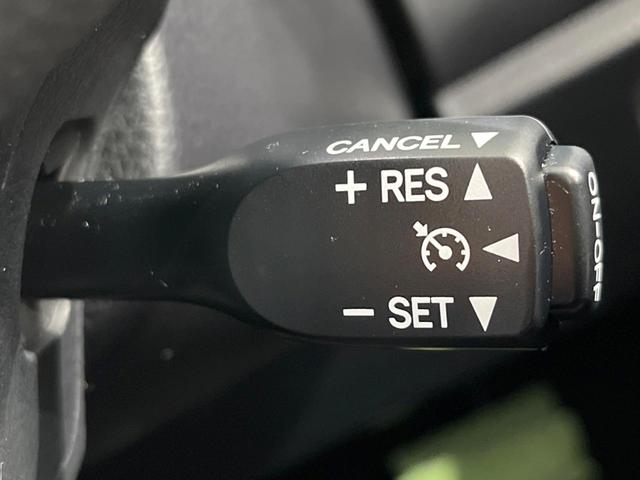 ノア Ｓｉ　両側電動ドア　純正９型ナビ　後席モニター　バックカメラ　衝突被害軽減システム　禁煙車　ドラレコ　スマートキー　ＬＥＤヘッド　ナビ連動ＥＴＣ　クルコン　純正１６インチアルミ　オートハイビーム（53枚目）