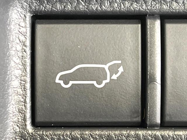 ハリアーハイブリッド Ｇ　レザーパッケージ　８インチディスプレイ　バックカメラ　衝突被害軽減システム　レーダークルーズ　禁煙車　電動リアゲート　レザーシート　前席シートエアコン　パワーシート　ドラレコ　コーナーセンサー　ＬＥＤヘッド　ＥＴＣ（6枚目）