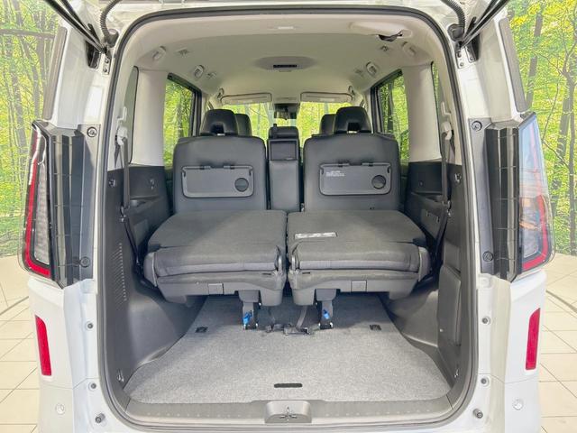 セレナ ｅ－パワー　ハイウェイスターＶ　衝突軽減　禁煙車　純正１２．３型ナビ　全周囲カメラ　両側電動ドア　プロパイロット　デジタルインナーミラー　ブラインドスポットモニター　ＬＥＤヘッド　Ｂｌｕｅｔｏｏｔｈ　ＥＴＣ２．０　置き型充電（44枚目）