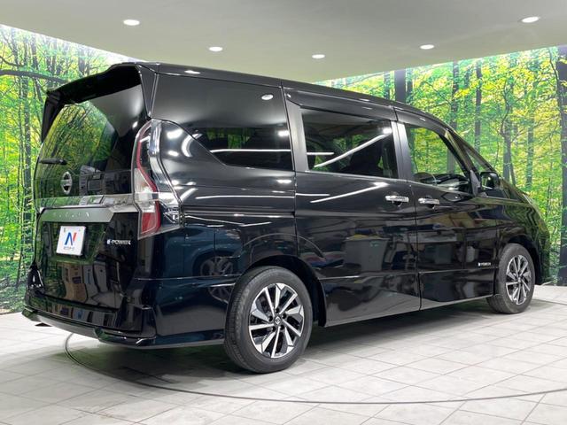 セレナ ｅ－パワー　ハイウェイスターＶ　両側電動ドア　純正１０型ナビ　後席モニター　全周囲カメラ　衝突被害軽減システム　レーダークルーズ　禁煙車　ドラレコ　コーナーセンサー　スマートキー　ＬＥＤヘッド　ビルトインＥＴＣ　純正１６インチアルミ（17枚目）