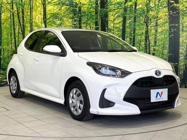 ヤリス ハイブリッドＸ　８インチディスプレイ　バックカメラ　衝突被害軽減システム　レーダークルーズ　禁煙車　ビルトインＥＴＣ　オートハイビーム　車線逸脱警報　オートライト　オートエアコン　Ｂｌｕｅｔｏｏｔｈ　フルセグ（16枚目）