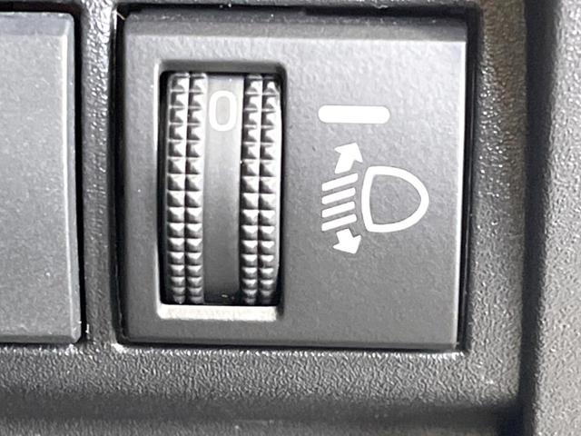 ヤリス ハイブリッドＸ　８インチディスプレイ　バックカメラ　衝突被害軽減システム　レーダークルーズ　禁煙車　ビルトインＥＴＣ　オートハイビーム　車線逸脱警報　オートライト　オートエアコン　Ｂｌｕｅｔｏｏｔｈ　フルセグ（44枚目）