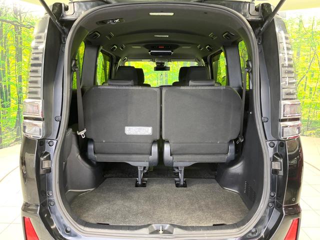 ヴォクシー ZS 煌II 両側電動ドア SDナビ バックカメラ 衝突被害軽減システム 禁煙車 スマートキー LEDヘッド ETC クルコン 純正16インチアルミ オートハイビーム 車線逸脱警報 オートライト デュアルエアコン(30枚目)