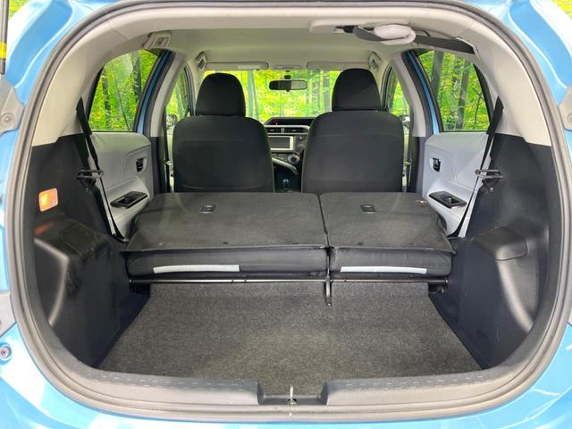 アクア Ｓ　純正ＳＤナビ　バックカメラ　禁煙車　スマートキー　ＬＥＤヘッド　ＥＴＣ　純正１５インチアルミ　オートライト　オートエアコン　ＣＤ　ＤＶＤ再生　地デジ（10枚目）