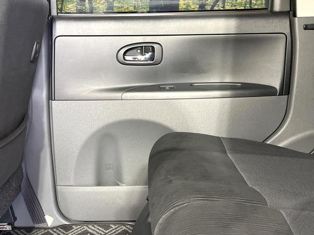 タント カスタムＲＳ　４ＷＤ　電動スライドドア　純正ＨＤＤナビ　バックカメラ　禁煙車　ＨＩＤヘッド　ＥＴＣ　オートエアコン　ＣＤ　ＤＶＤ再生　衝突安全ボディ　盗難防止措置　プライバシーガラス（27枚目）